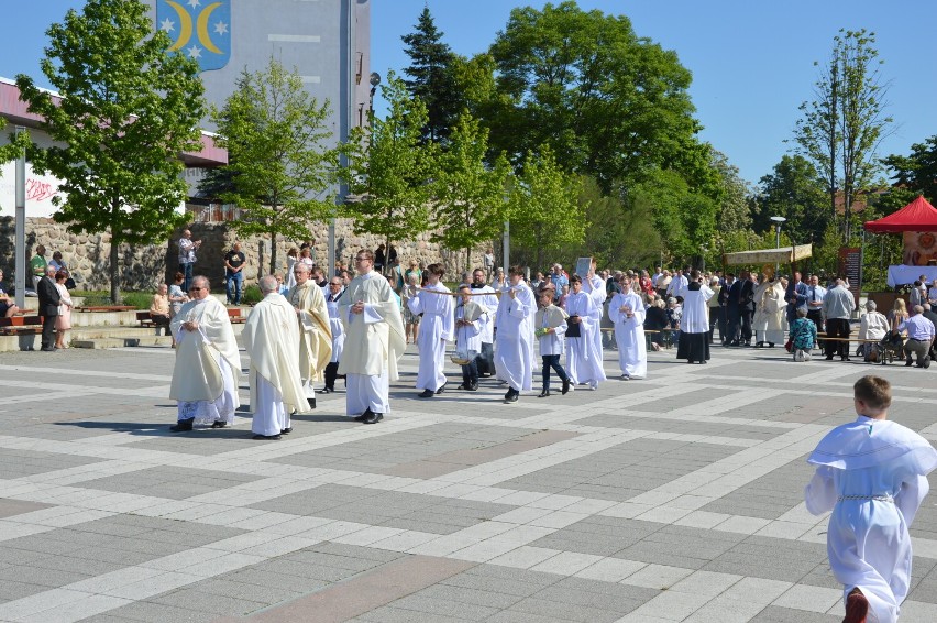 Przez Goleniów przeszły procesje Bożego Ciała. Parafia p.w. św. Katarzyny [GALERIA]