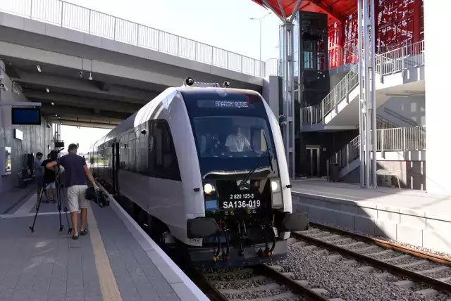 Pomorska Kolej Metropolitalna od połowy grudnia zacznie w większym stopniu służyć również mieszkańcom Gdyni i Kaszub, a nie tylko gdańszczanom