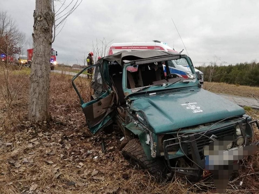 Groźne wypadki na drogach powiatu opoczyńskiego w jeden dzień. Dwie osoby ranne [ZDJĘCIA]