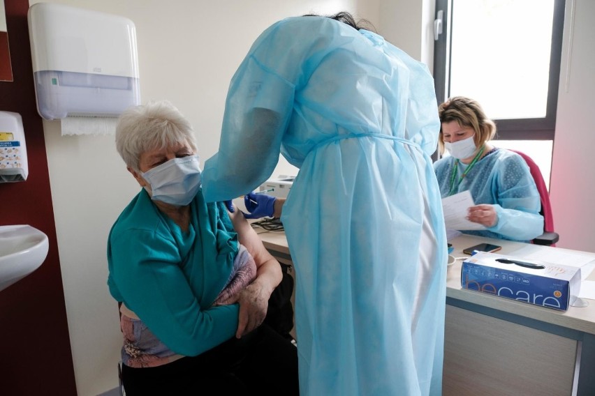 W Toruniu działa obecnie 20 punktów szczepień w...