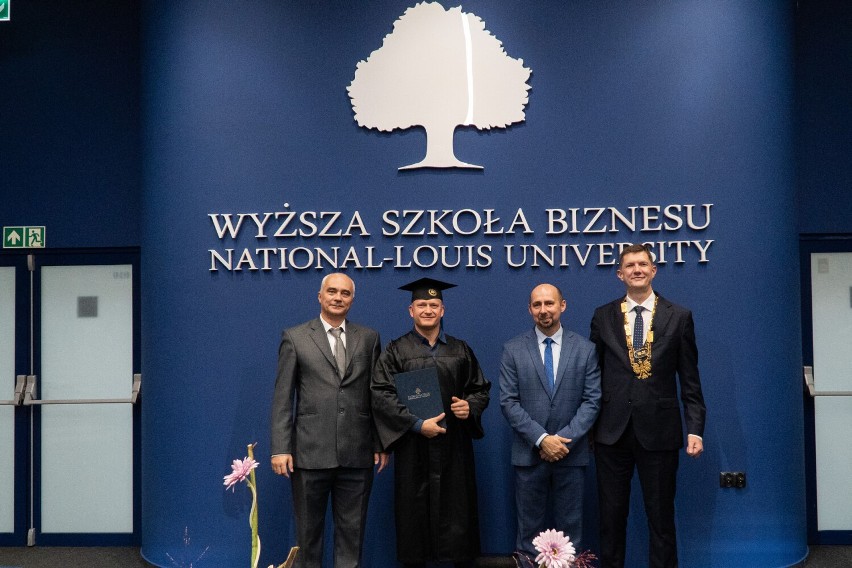 Inauguracja roku akademickiego 2023/2024 na sądeckiej WSB-NLU. Studia rozpoczęło aż 5300 osób