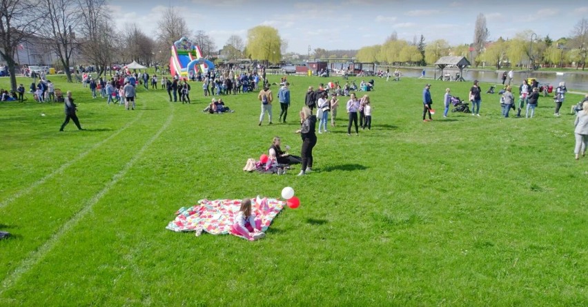 Rodzinnym Piknikiem Augustów uczcił Dzień Flagi 