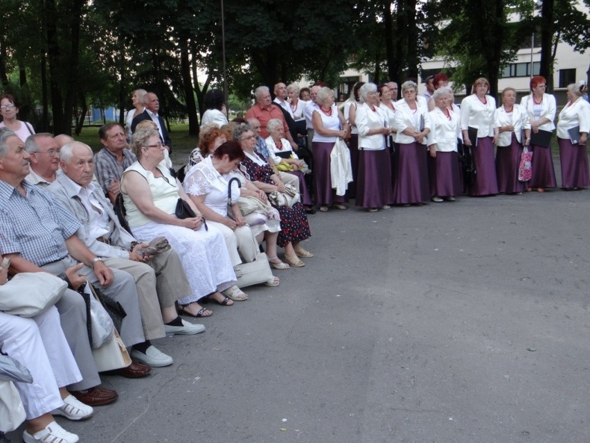 Noc Kupały 2013 w Radomsku - Widowisko Zespołu Pieśni i Tańca &quot;Anilana&quot; z Łodzi [ZDJĘCIA]