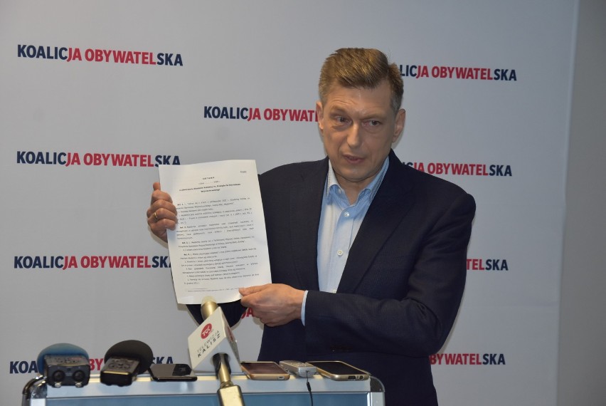 Koalicja Obywatelska składa projekt Akademii Kaliskiej, poseł Witczak mówi o "czepialstwie posła Mosińskiego" ZDJĘCIA