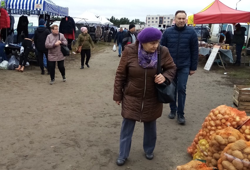 Tak wyglądały zakupy na targowisku w Golubiu-Dobrzyniu w...