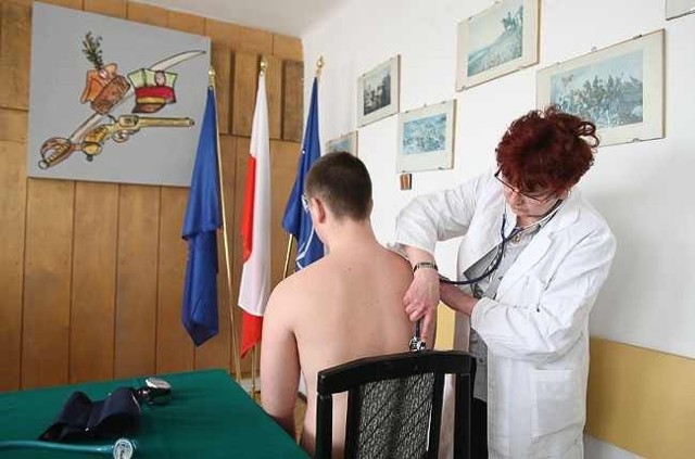 Komisja Lekarska została powołana z siedzibą w Zespole Szkół Medycznych, przy ul Przemysłowej 4 w Koninie