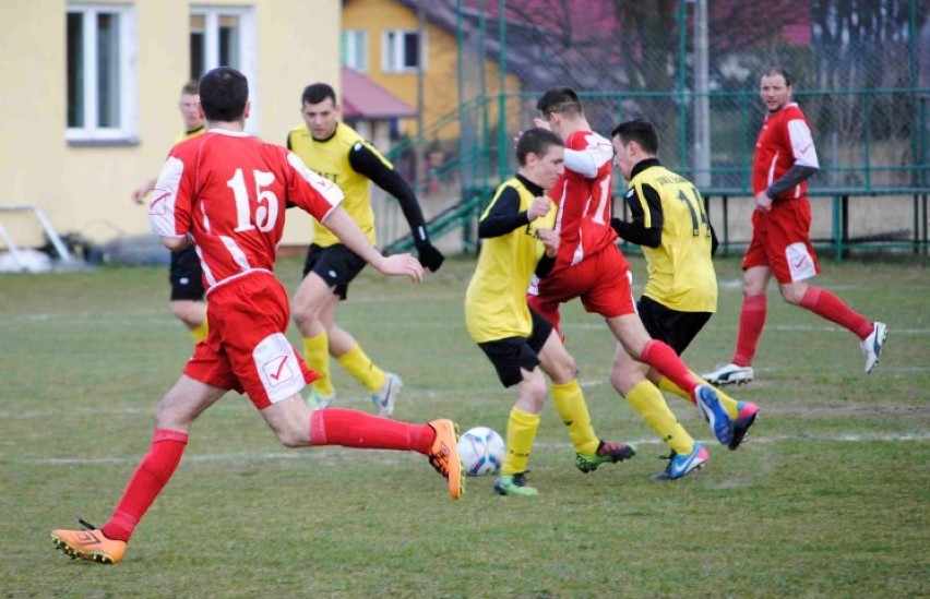 Piłka nożna: Sokół Ełganowo zremisował 1:1 GKS Kowale