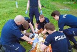 Katowice: Policjanci podczas kursu z pierwszej pomocy, pomogli rannemu mężczyźnie