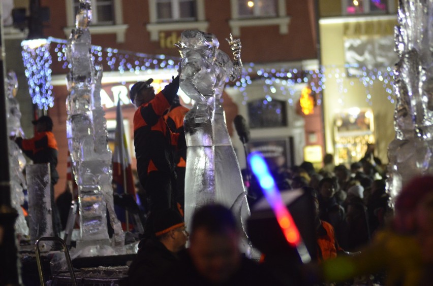 Świąteczny Stary Rynek w Poznaniu w grudniu 2014 roku.