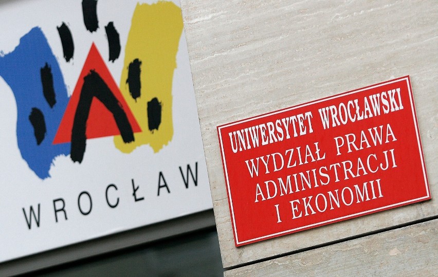 Uniwersytet Wrocławski wyszkoli prawników w 2,5 roku?