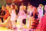 "W krainie królowej lodu". Karnawałowy bal dla dzieci Szkoły Tańca Alfa-Astra w SCK [zdjęcia, wideo]