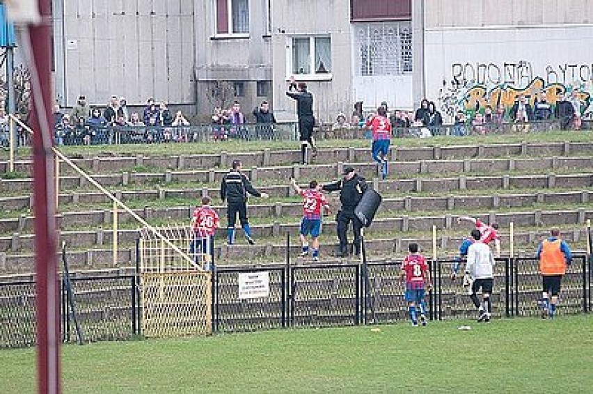 Burdy podczas meczu Ruch Radzionków - Polonia Bytom [Zdjęcia]