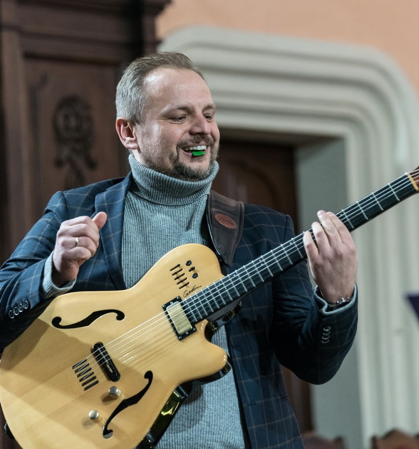 Koncert świąteczny 2020: Kolędy na dwa instrumenty w św. Wojciechu [ZDJĘCIA]