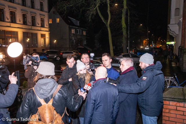 Briefing przed urzędem miejskim w Stargardzie