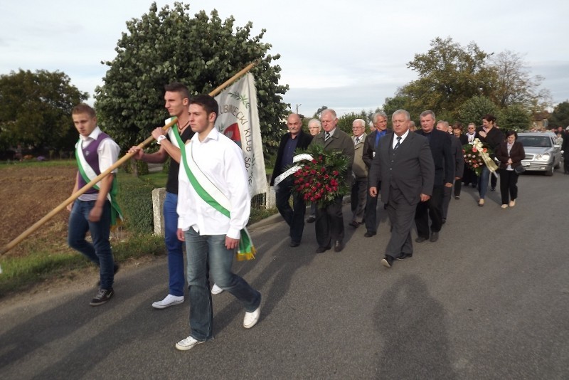 Koledzy, kibice i sympatycy Sparty Lubliniec, pożegnali Franciszka Dziwisa