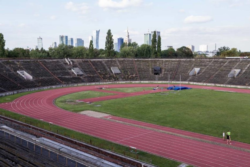 Smutny koniec klubu? Nadzór budowlany zamyka stadion SKRY