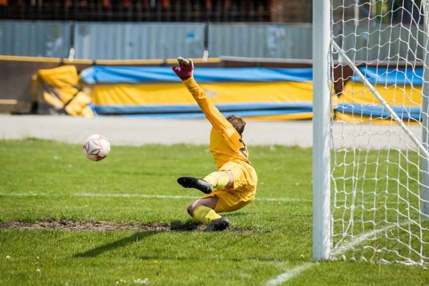 Polonia Bydgoszcz - Kujawiak Lumac Kowal 3:1 w 28. kolejce 4. ligi [zdjęcia]