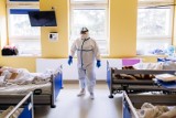 Coraz więcej łóżek covidowych w małopolskich szpitalach. Cierpią na tym pacjenci leczeni na innych oddziałach