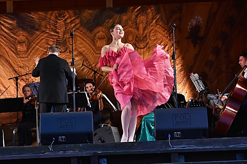 Wielka Gala Vivat Opera! Vivat Operetka! Gwiazdy, Ballet, Grand Royal Vienna Orkiestra zagościli ze swoim programem w Regietowie