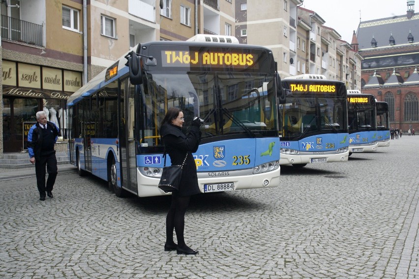 Nowe autobusy w Legnicy (ZDJĘCIA)