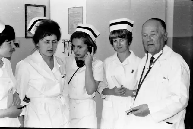 Pielęgniarki z sieradzkiego szpitala z lat sześćdziesiątych