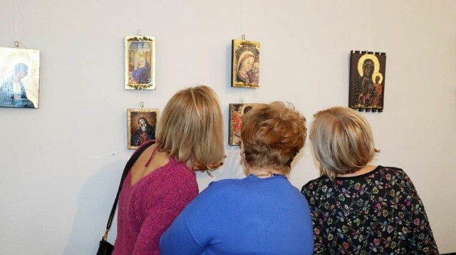 Wernisaż wystawy "Ikony - duchowe piękno" w  Bibliotece Miejskiej im. Jana Kasprowicza w Inowrocławiu