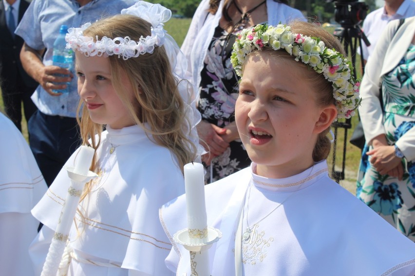 I Komunia Święta w parafii pw. św. Karola Boromeusza w Kościanie FOTO