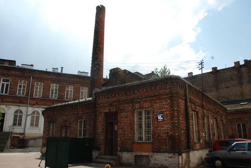 Dawna Fabryka Cukrów w rejestrze zabytków. Jest ''źródłem wiedzy na temat historii Pragi i jej przemysłowej przeszłości''