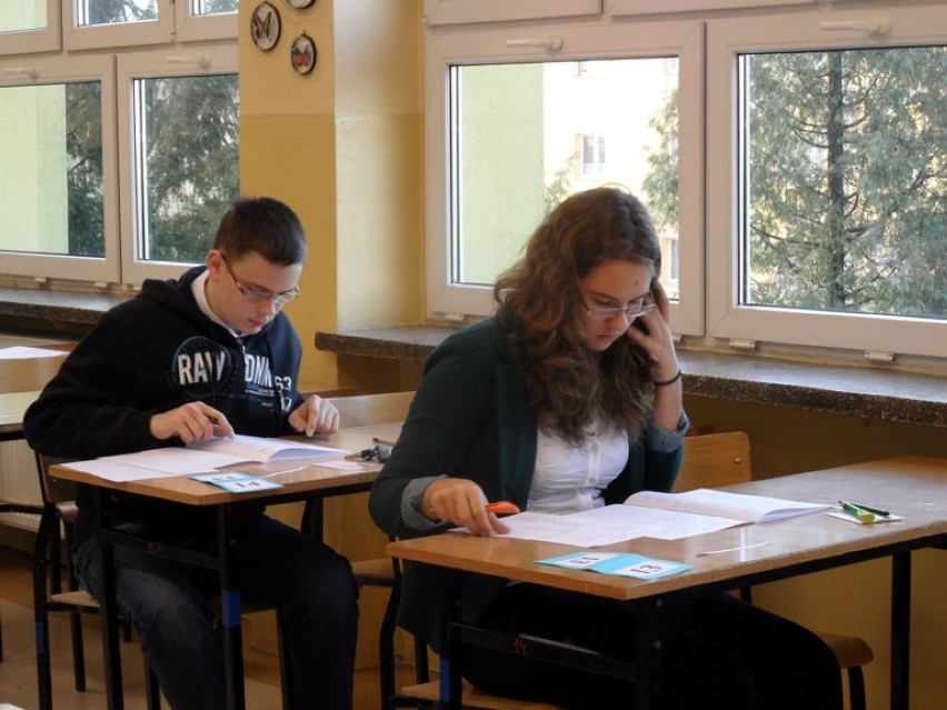 Lubliniec: Egzamin gimnazjalny z Operonem