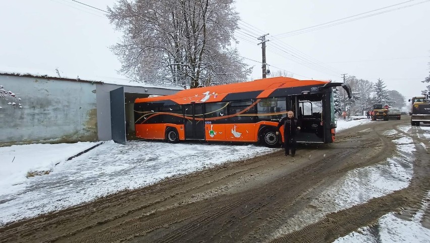 Elektryczny autobus będzie woził do szkoły dzieci w gminie Rzeczyca [ZDJĘCIA]