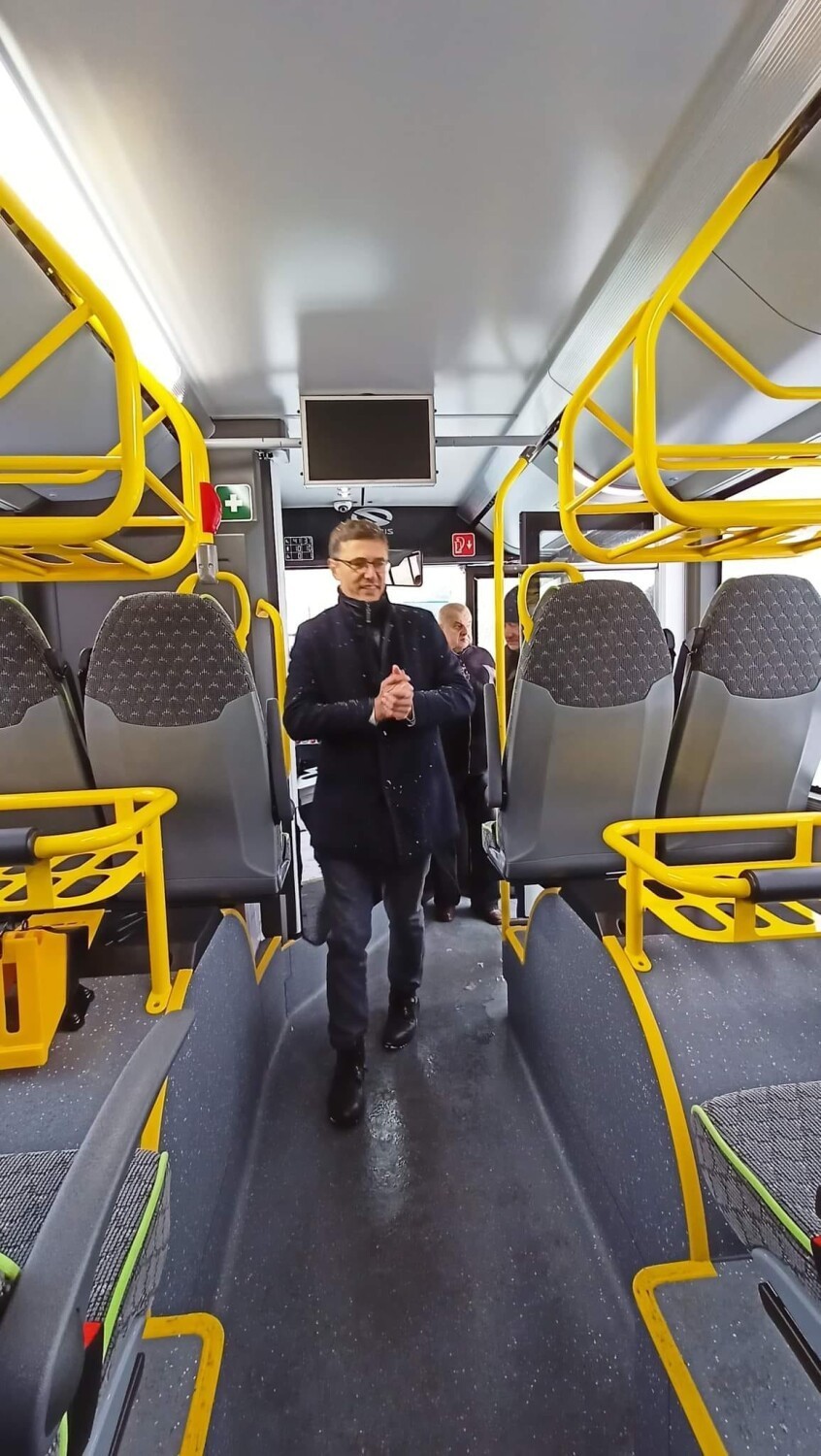 Elektryczny autobus będzie woził do szkoły dzieci w gminie Rzeczyca [ZDJĘCIA]