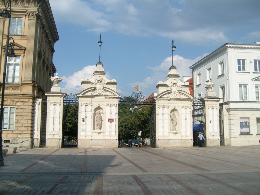 Uniwersytet Warszawski.