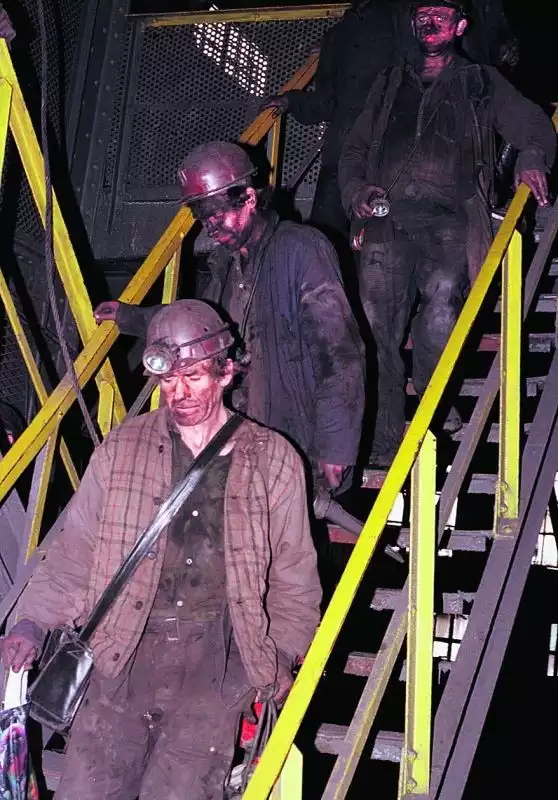 Ostatnia kopalnia została zamknięta w 1998 roku
