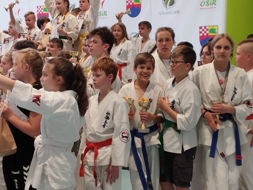 Międzynarodowy Turniej Karate o "Puchar na Chełmcu", legniczanie wrócili z medalami