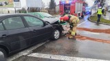 Groźny wypadek w Jędrzejowie. W zderzeniu dwóch samochodów ranne zostało 6-letnie dziecko