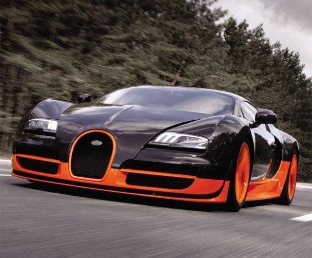 Może jakaś szybka fura? Najdroższym obecnie samochodem na świecie jest Bugatti Veyron Super Sports, którego luksusowa wersja kosztuje 3 436 445  dolarów. Do setki przyspiesza w 2,5 sekundy, w 6,7 sekund osiąga 200 km/h. Dystans jednego kilometra jest w stanie pokonać w mniej niż 20 sekund. Bugatti Veyron jest także najszybszym samochodem jakim możemy poruszać się po ulicach. W testach przeprowadzanych rok temu jego prędkość maksymalna wyniosła aż 429 km/h! Kto ma ochotę poszaleć?
