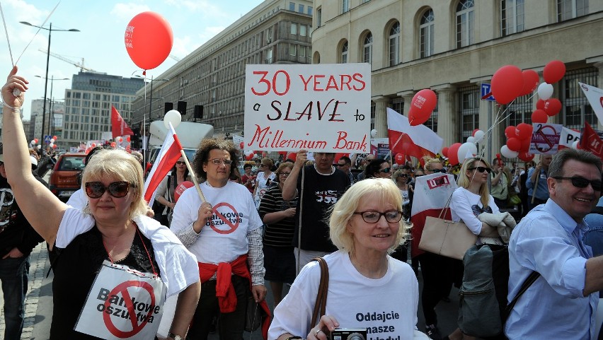 Protest frankowiczów w Warszawie. Utrudnienia na...