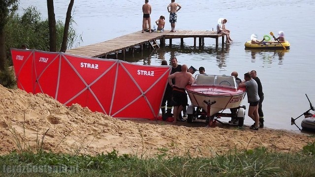 Prawdopodobnie 27-letni rawianin utonął w jeziorze Białym w gminie Gostynin