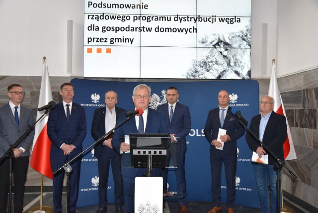 W Opolskim Urzędzie Wojewódzkim odbyła się konferencja podsumowująca dystrybucję węgla na Opolszczyźnie w ramach rządowego programu.