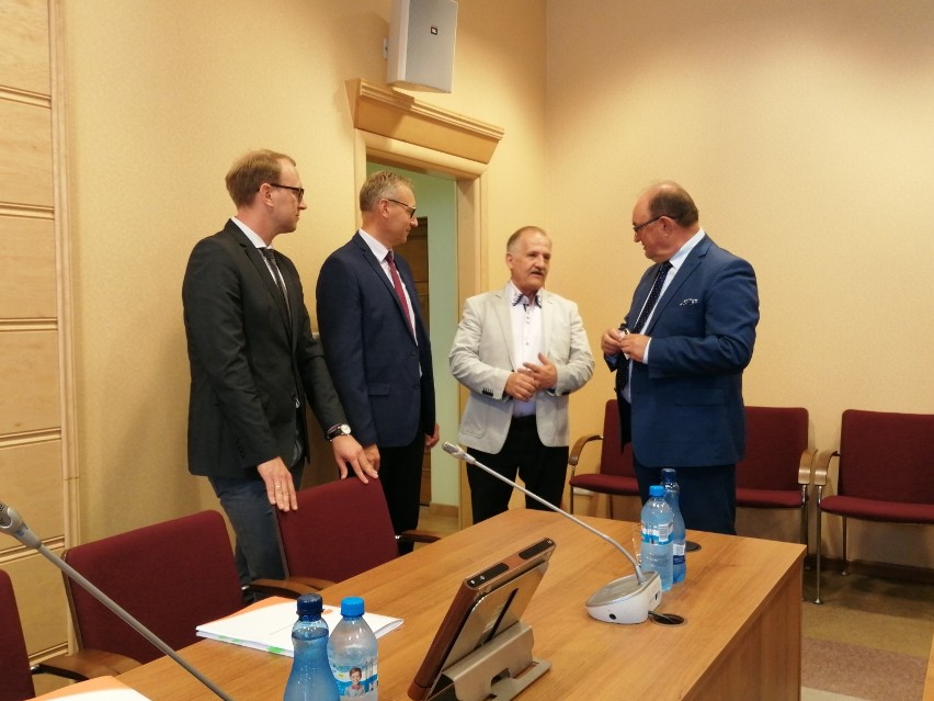 Umowa o przebudowę Dobroszyckiej oficjalnie podpisana! (FOTO)