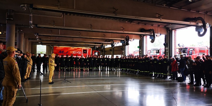 Polscy strażacy wrócili do kraju. W Katowicach powitano 143 ratowników, którzy gasili pożary w Grecji. Za nimi tygodnie ciężkiej pracy