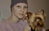 Nastoletnia Agata straciła już 5 lat młodości przez nowotwór. Bez leku czeka ją nawrót choroby