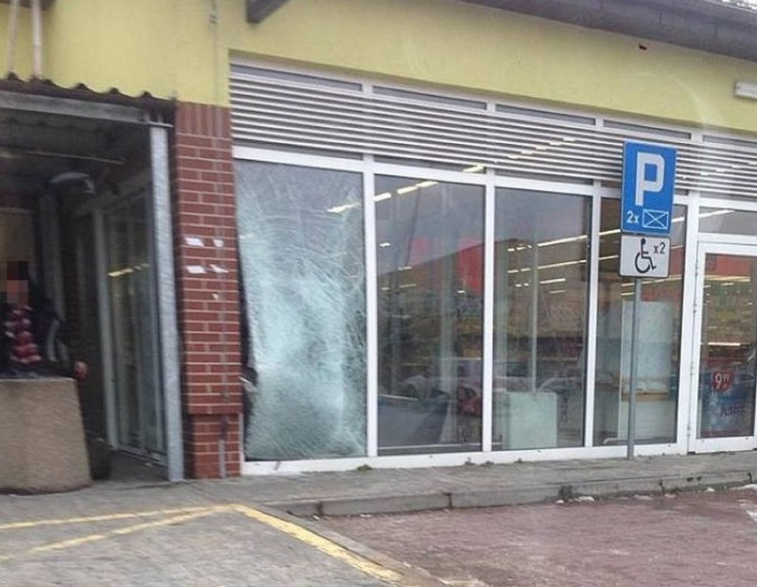 Bankomat przy Biedronce w Tułowicach został wysadzony! 