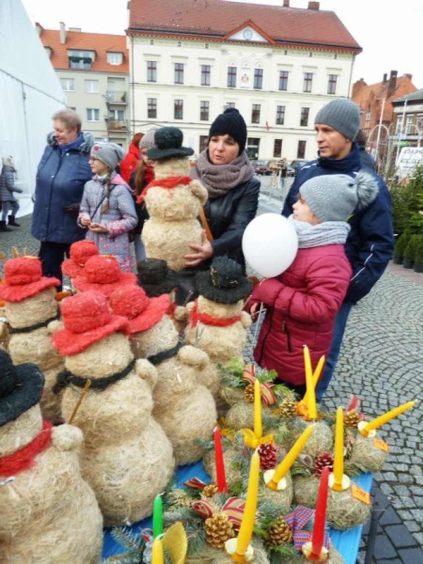 Czarnków: Świąteczny kiermasz produktu lokalnego  [ZOBACZ FOTO]