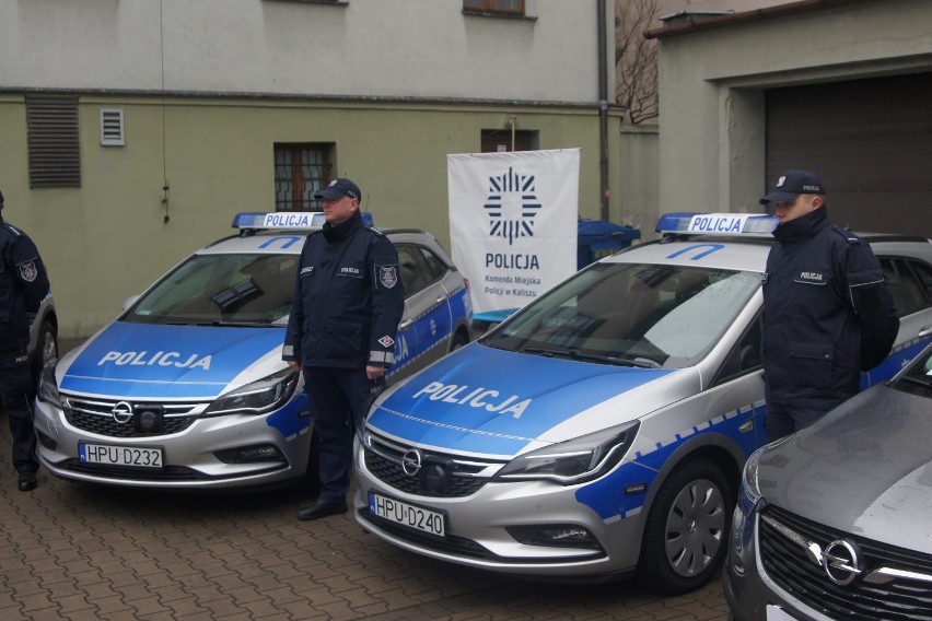 Policja w Kaliszu dostała nowe radiowozy i podsumowała ubiegły rok