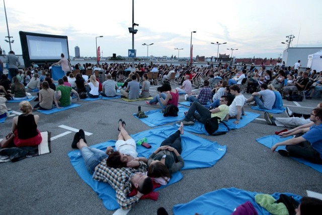 Kino pod chmurką 2019

W najbliższą sobotę w ramach cyklu Kino pod chmurką na dachu Galerii Kaskada będzie można obejrzeć film „Był sobie pies”. Seans będzie się odbywał pod gołym niebem. Wstęp bezpłatny. Na miejscu są wygodne leżaki na poziomie P3 parkingu. Darmowy parking dla wszystkich widzów. 

Kino pod chmurką, 10 sierpnia, Galeria Kaskada, godz. 22, wstęp wolny.