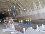 Zakopianka: praca na budowie tunelu na drodze S7 wre! Kiedy koniec? Mamy nowe ZDJĘCIA! [17.09]