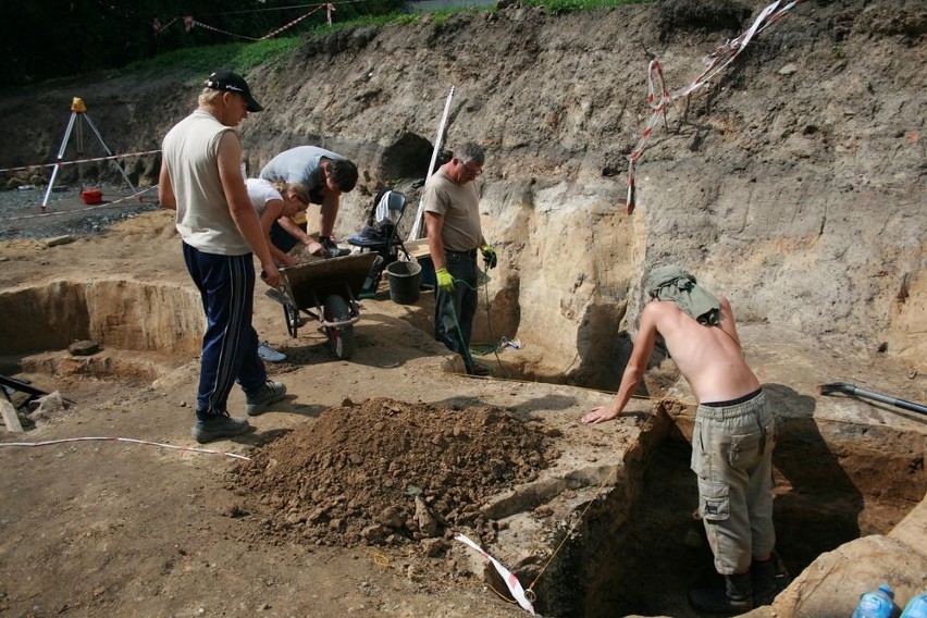 Wodzisław Śl.: Archeolodzy odkryli ludzkie szczątki