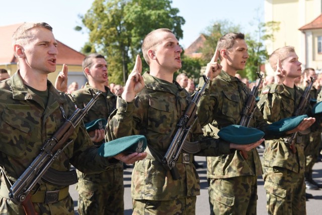 Uniwersytet Łódzki chce zgłosić najwięcej studentów do Legii Akademickiej