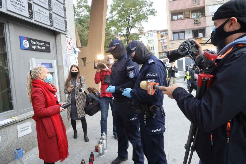 Legnica: Nie dla Piekła Kobiet, protest przed siedzibą PiS